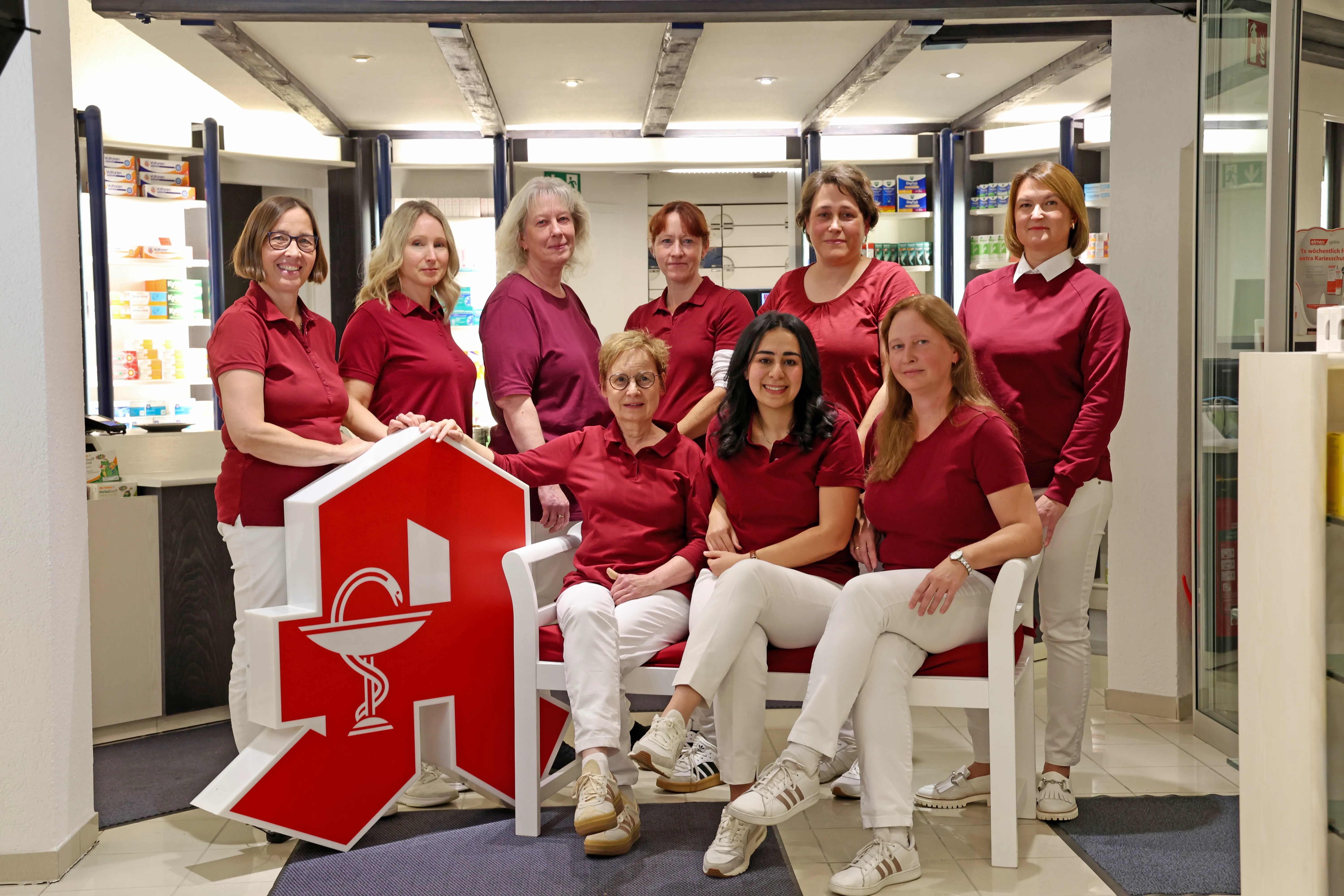 Das Team Schloss-Apotheke Kirchberg